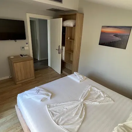 Hotel Tramonto Vlore Radhime