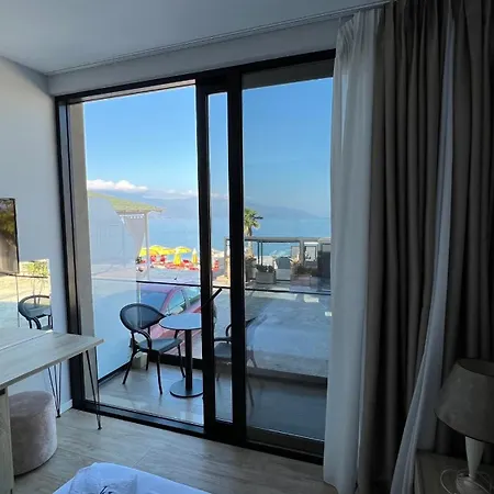 Hotel Tramonto Vlore *