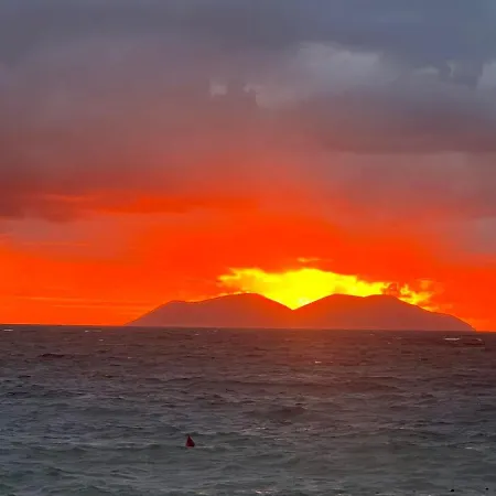 Tramonto Vlore Hotel Radhimë