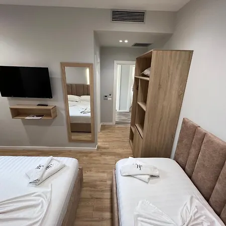 Tramonto Vlore Hotel Radhimë