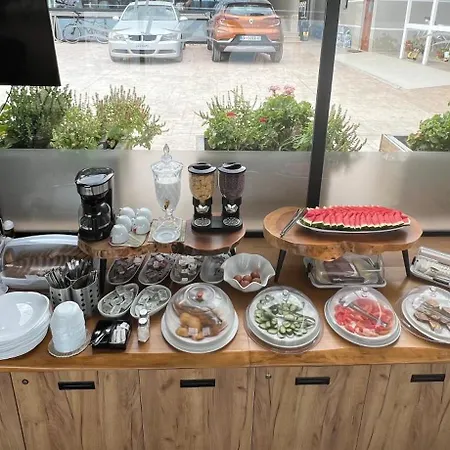 Tramonto Vlore Hotel *