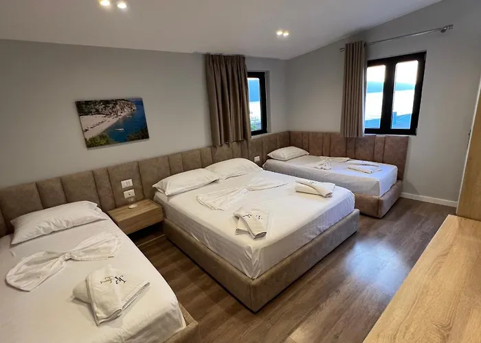 Tramonto Vlore Szálloda *