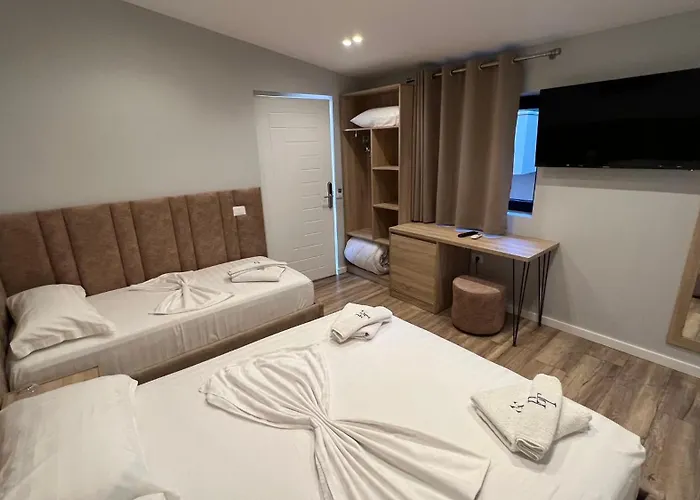 Tramonto Vlore ホテル *