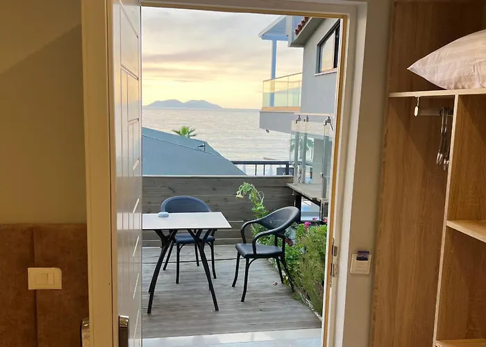 Tramonto Vlore Radhimë