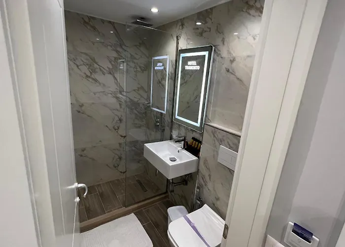 Tramonto Vlore Szálloda